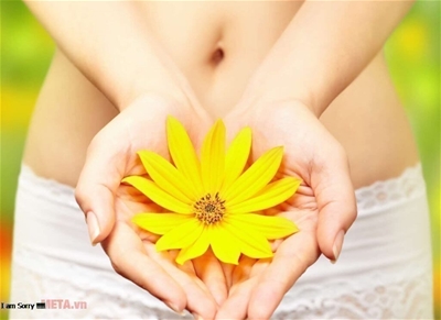 Khi dùng dung dịch vệ sinh bạn nên lưu ý những điều này